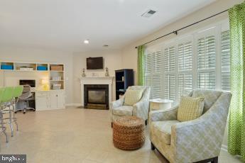 STRAFFAN CONDOS - Residential