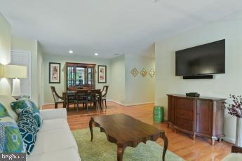 STRAFFAN CONDOS - Residential