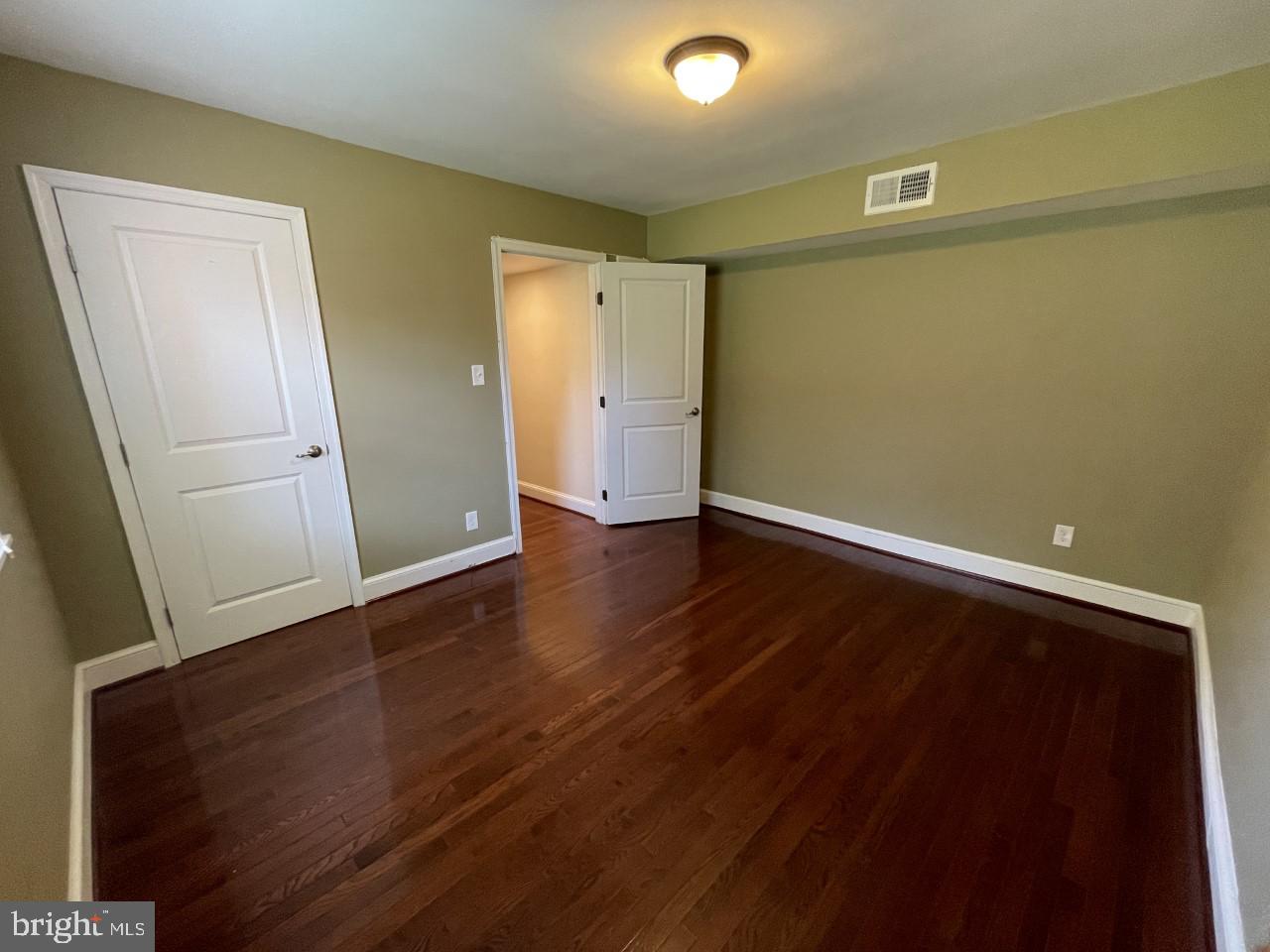 HOLLYBROOKE - Residential