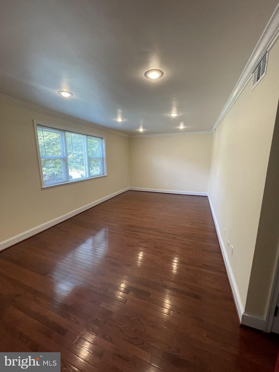 HOLLYBROOKE - Residential