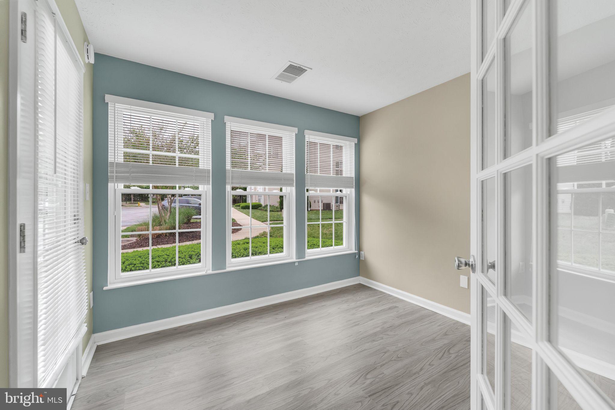 PINEY ORCHARD - Residential