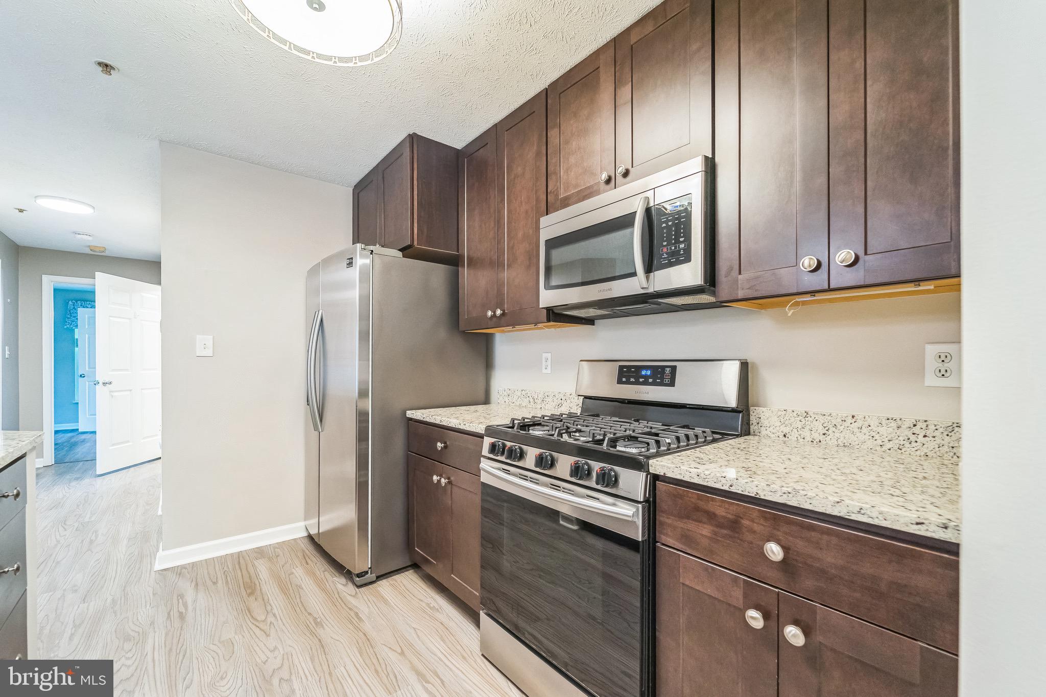 PINEY ORCHARD - Residential