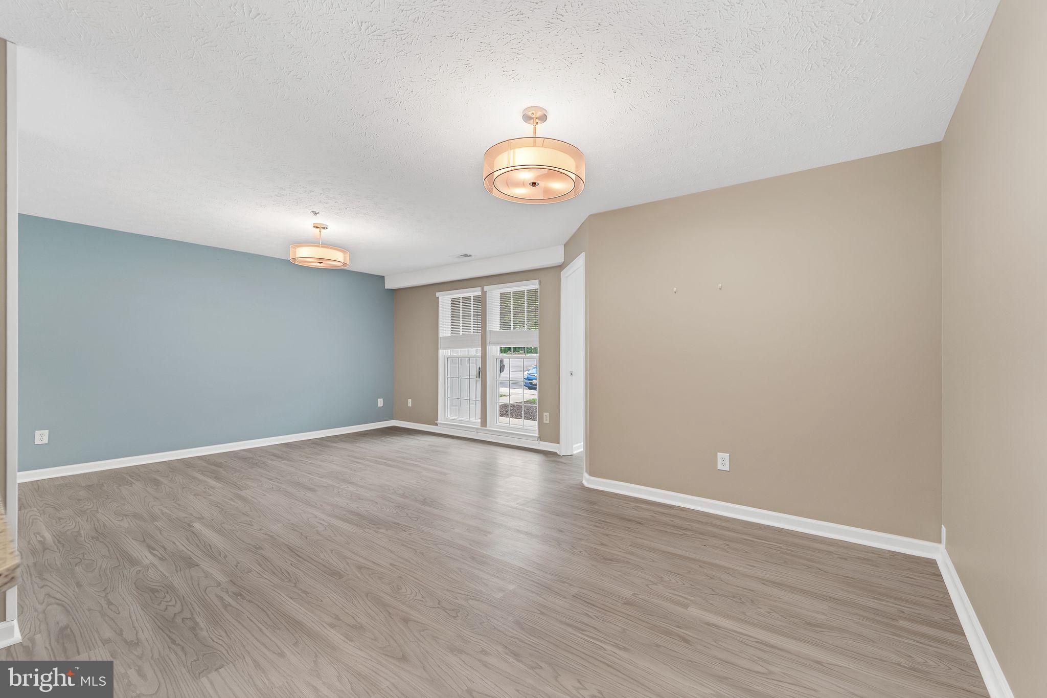 PINEY ORCHARD - Residential