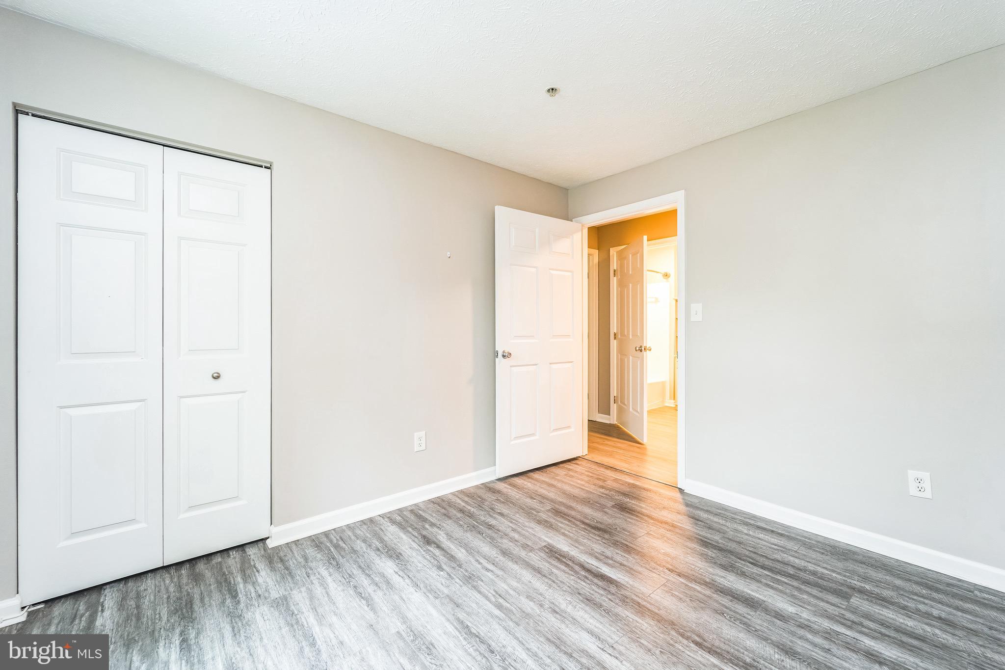 PINEY ORCHARD - Residential