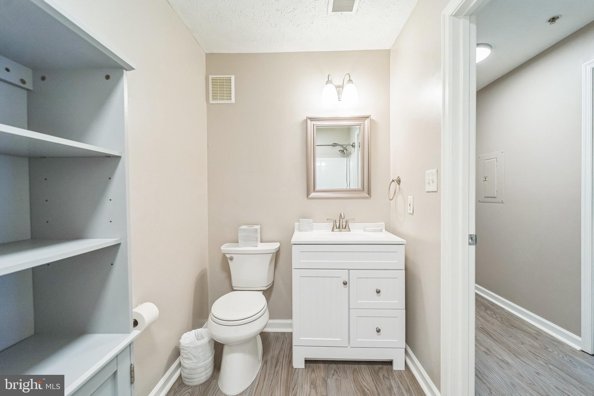 PINEY ORCHARD - Residential