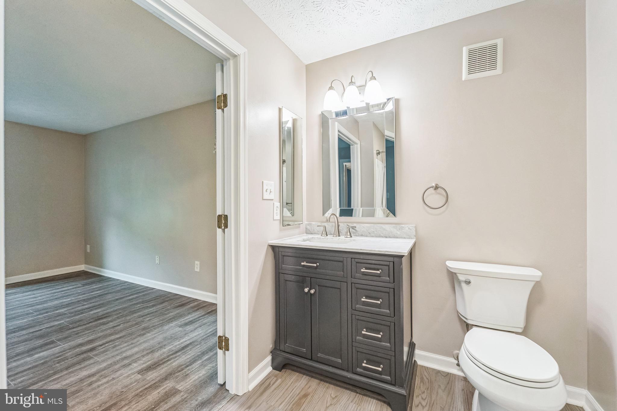 PINEY ORCHARD - Residential