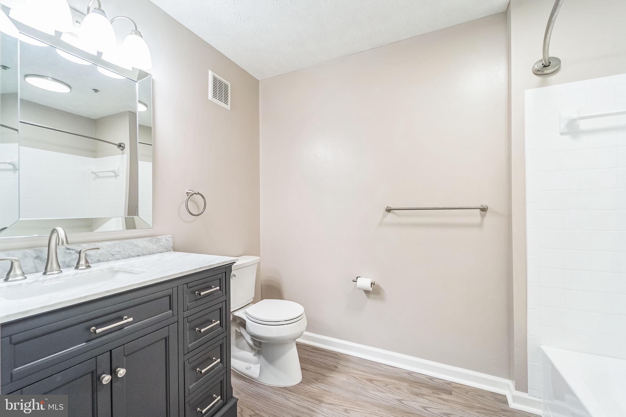 PINEY ORCHARD - Residential