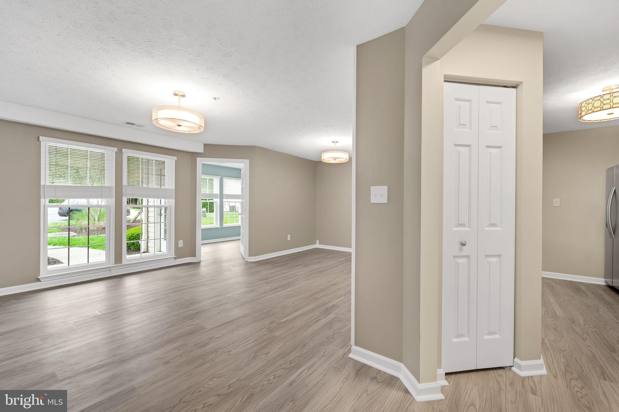 PINEY ORCHARD - Residential