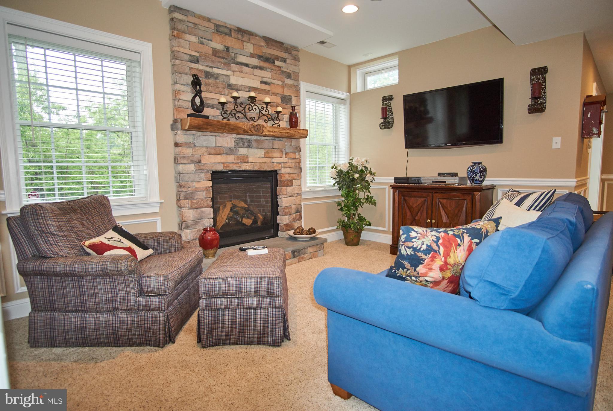 ESTS AT CHADDS FORD - Residential