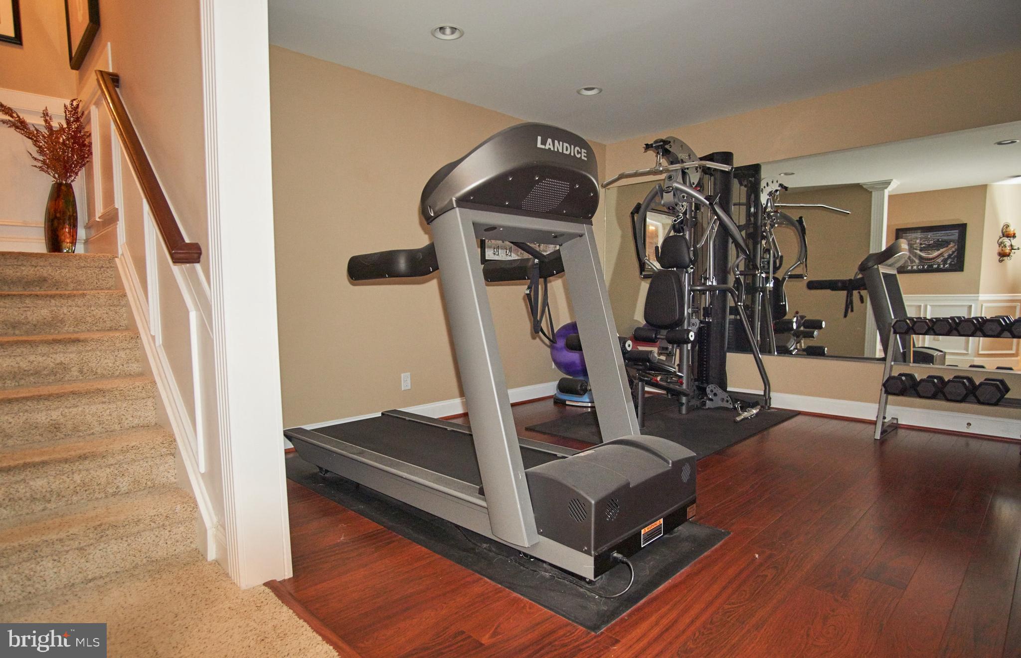 ESTS AT CHADDS FORD - Residential