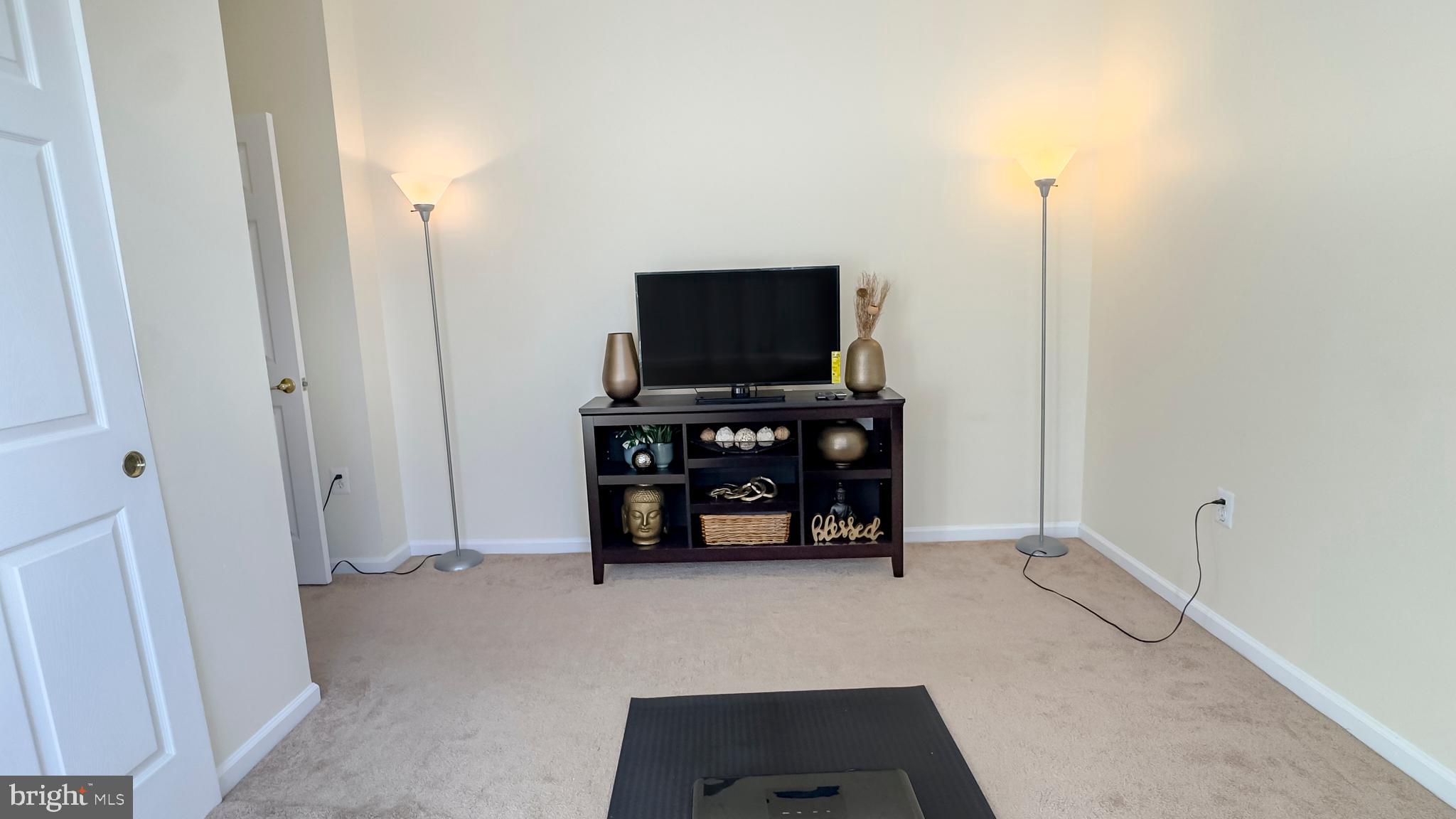 CAPITOL HEIGHTS - Residential