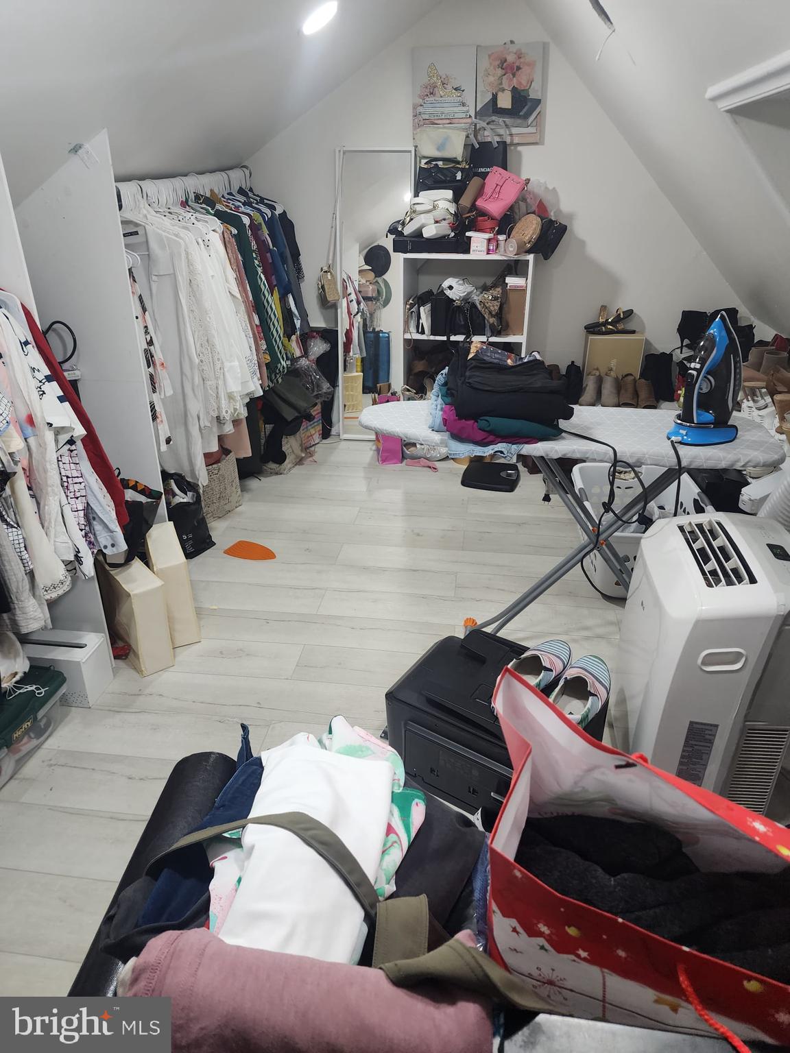 CHELTENHAM - Residential