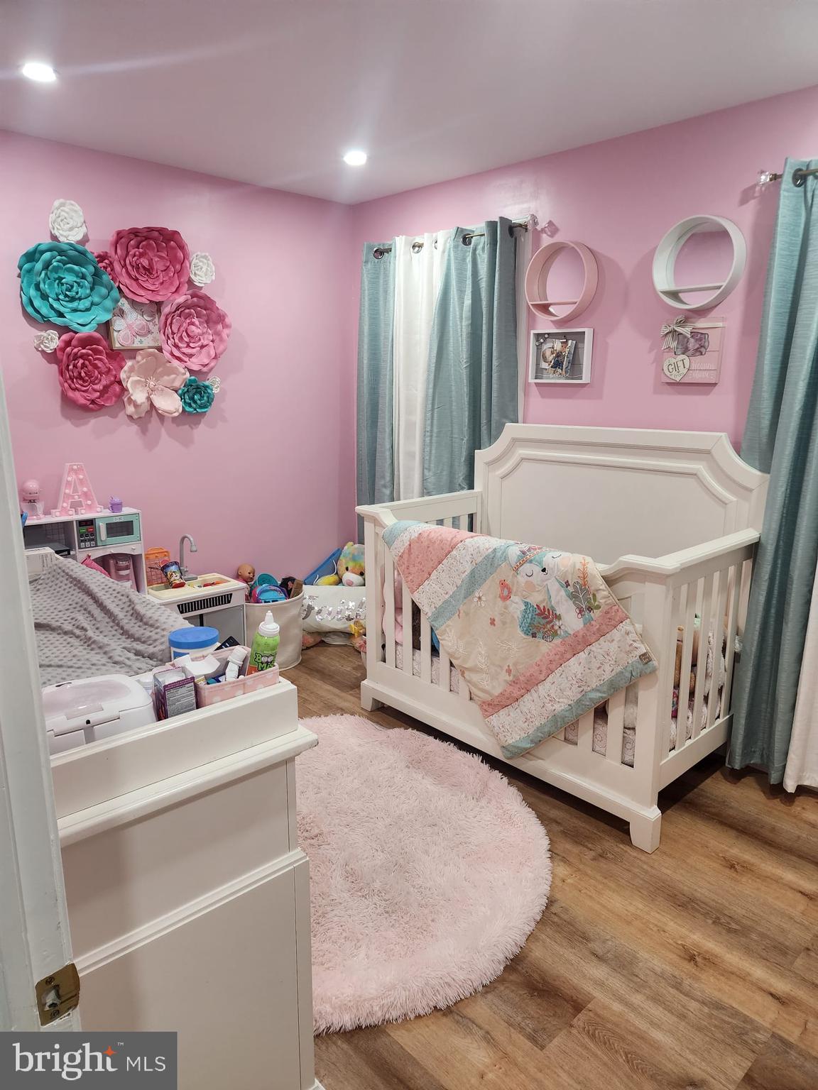 CHELTENHAM - Residential