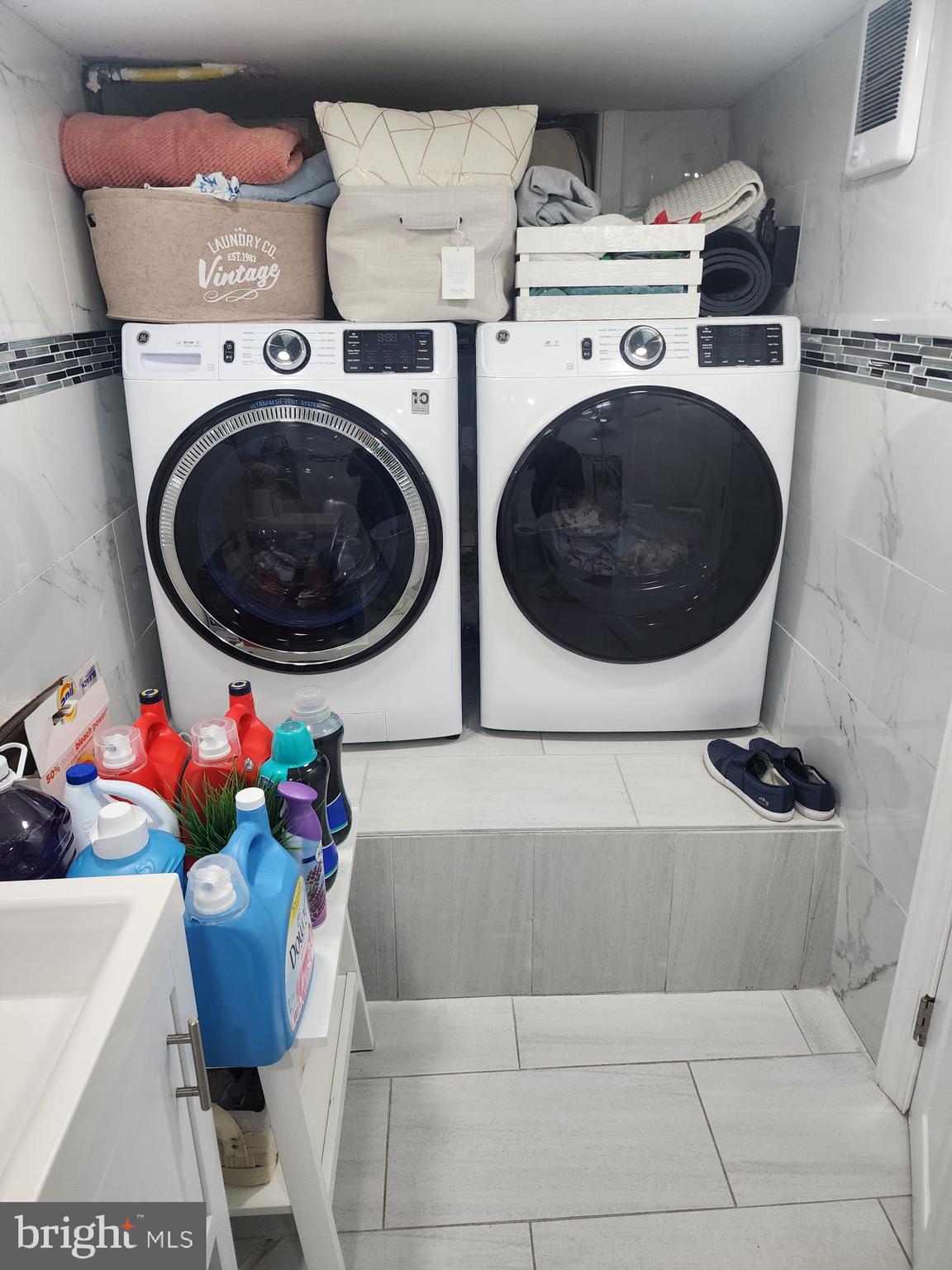 CHELTENHAM - Residential