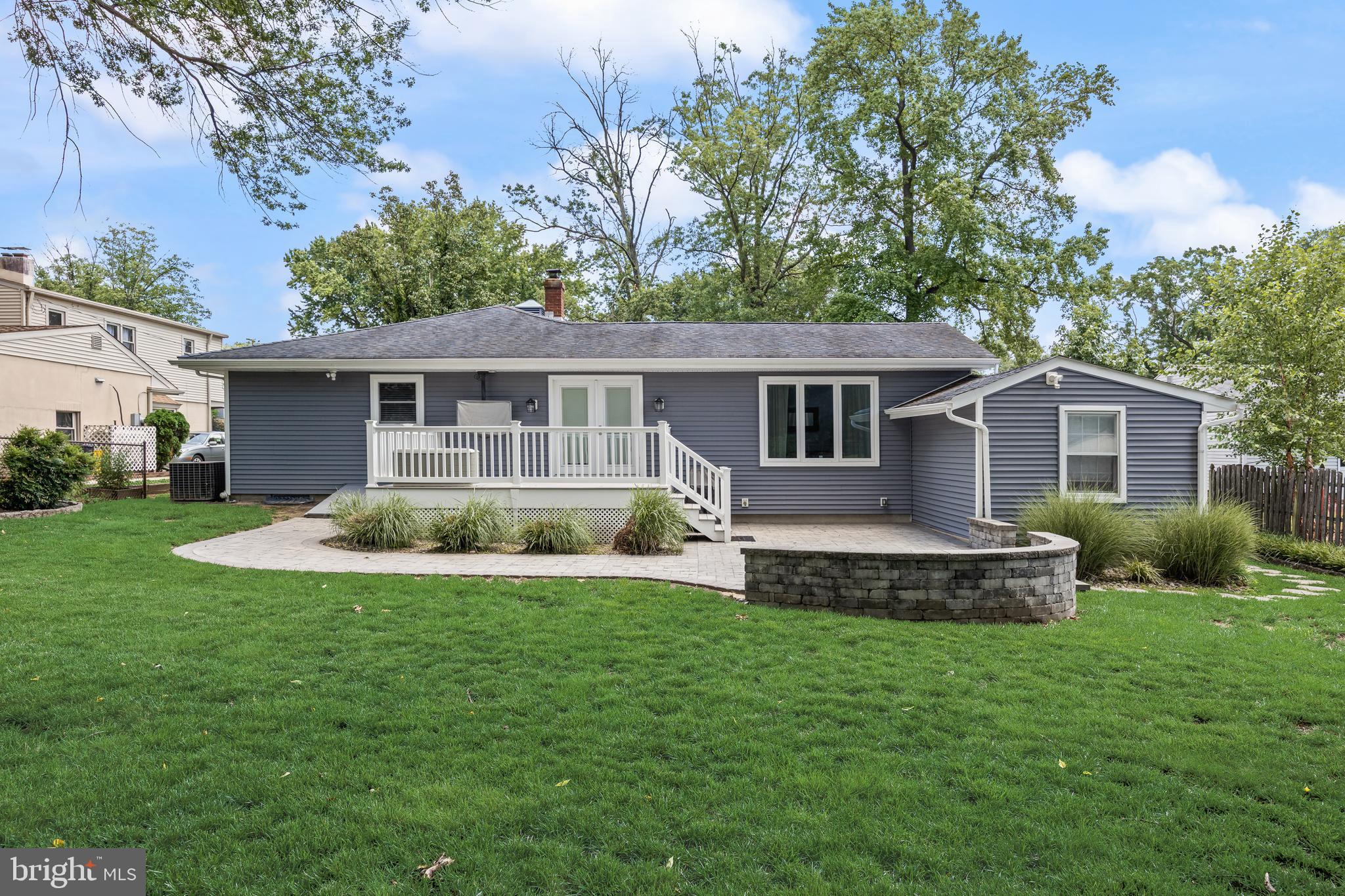 613 MAPLE AVENUE