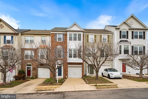 Photo of 11525 Bertram Street, WOODBRIDGE, VA 22192 (MLS # VAPW2112118)