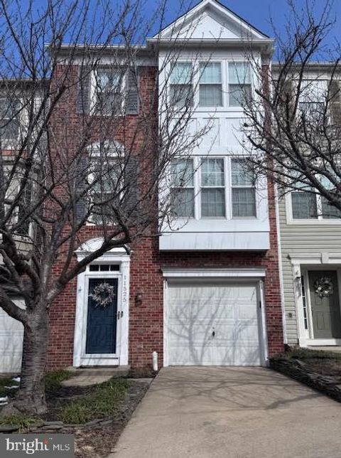 Photo of 11525 Bertram Street, WOODBRIDGE, VA 22192 (MLS # VAPW2112118)