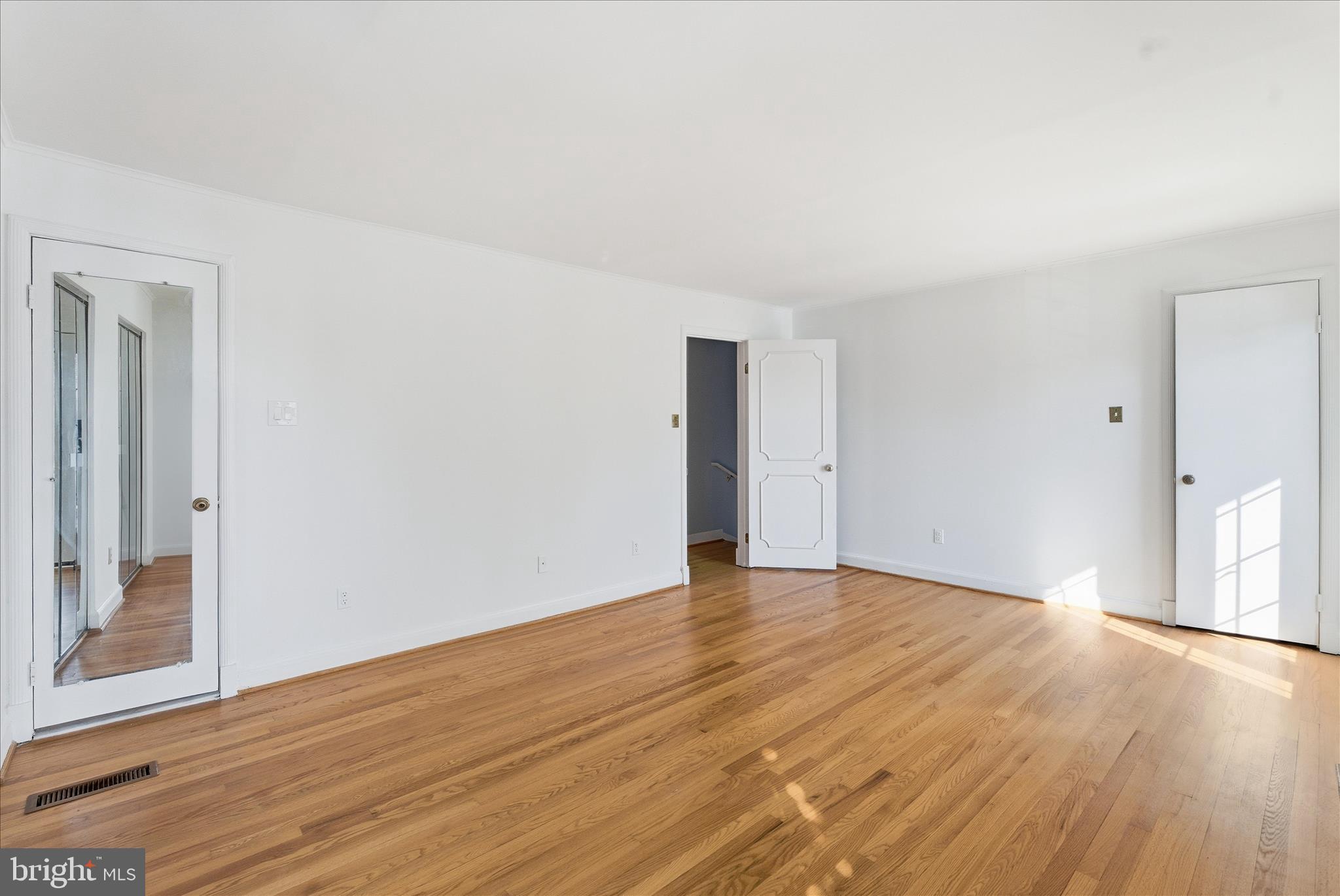 COURT DES MAISONS - Residential