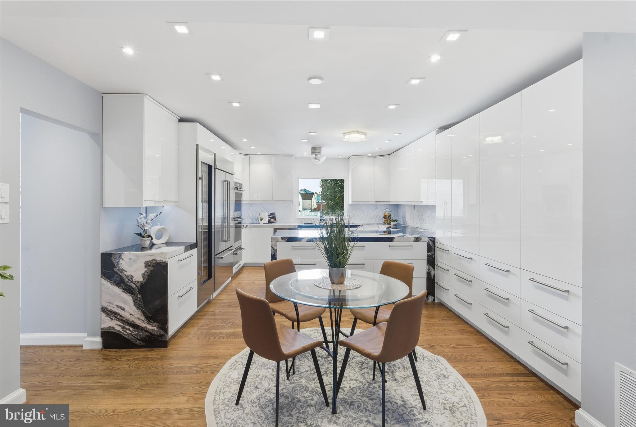 COURT DES MAISONS - Residential