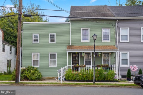 Multifamily For Sale - 222 Washington Street<br/> Burlington County, FIELDSBORO, NJ 08505