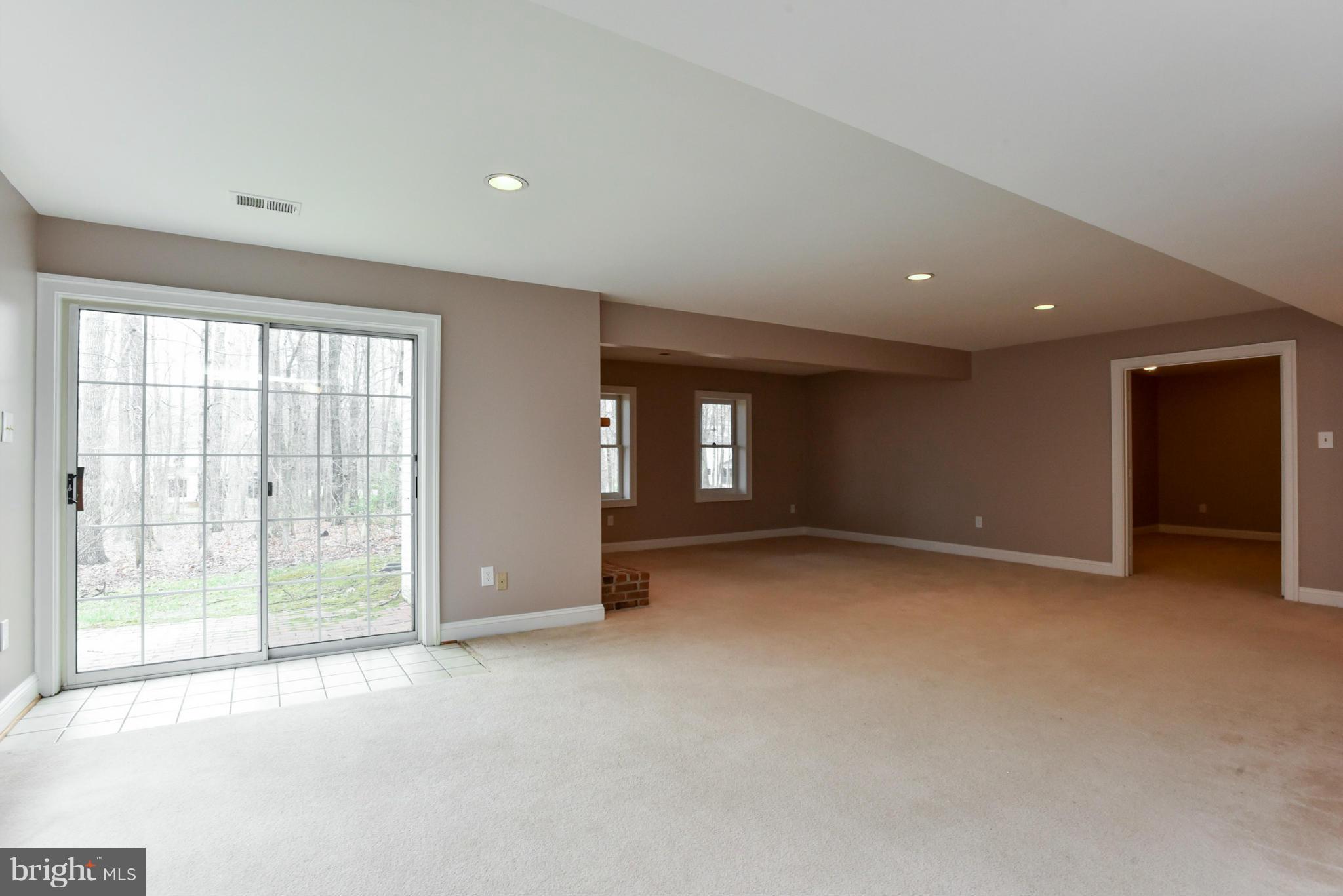 STILL OAKS - Residential