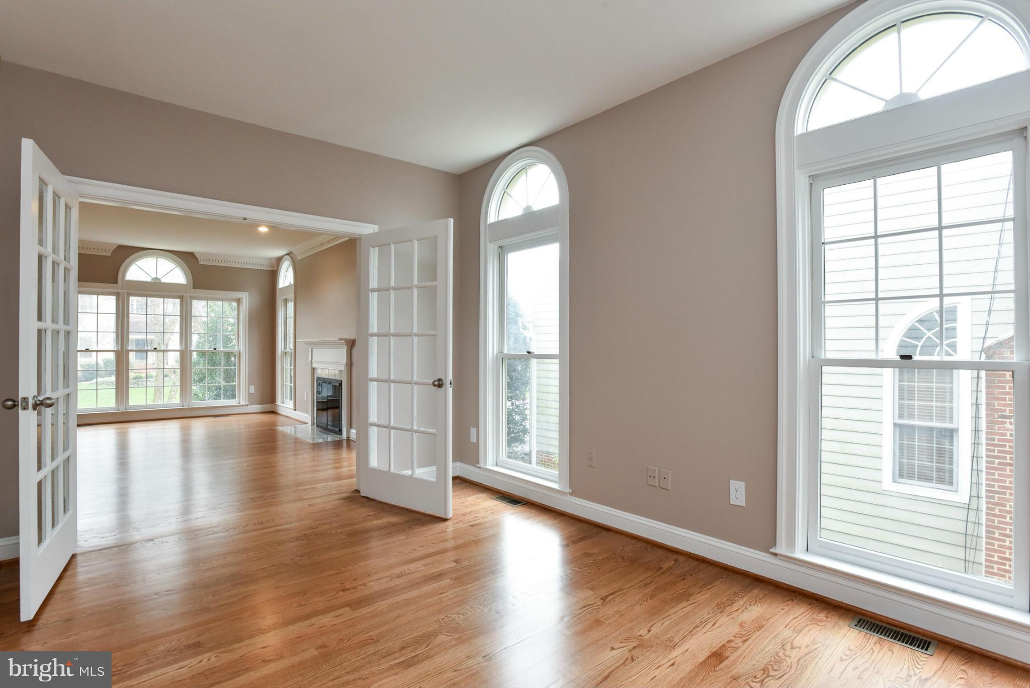 STILL OAKS - Residential