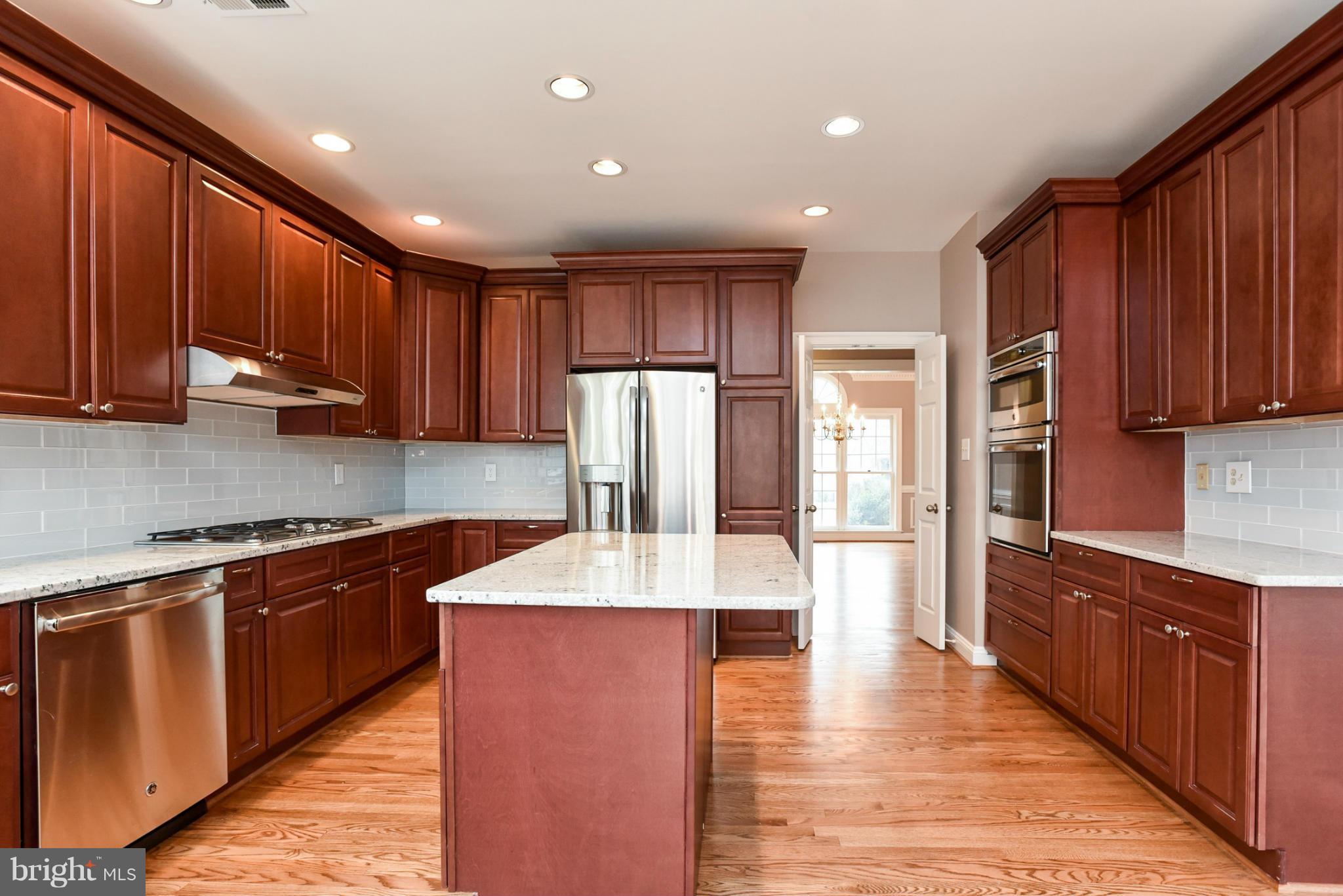 STILL OAKS - Residential