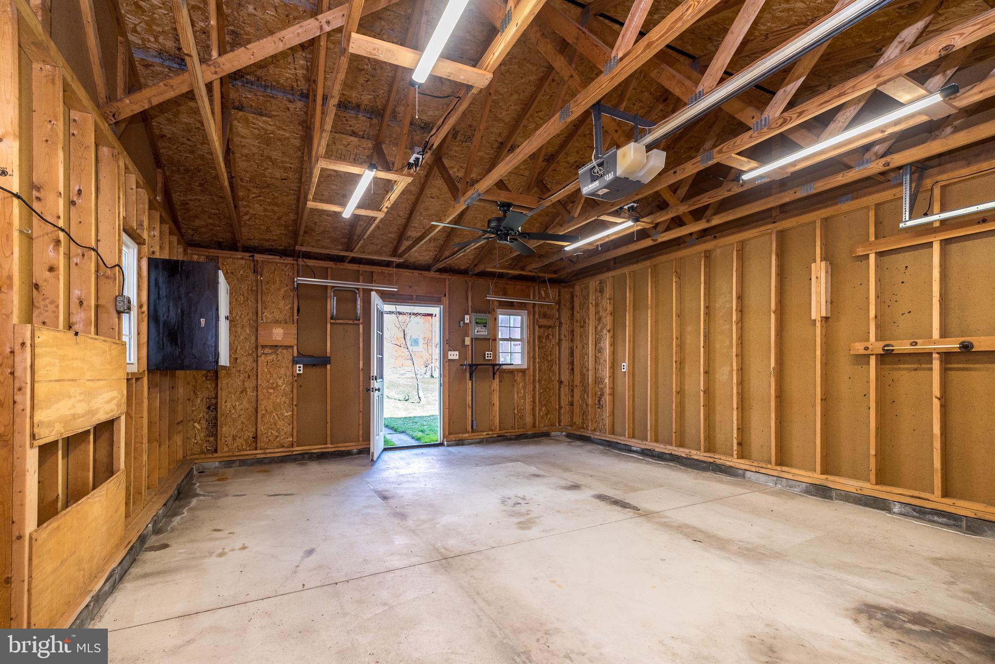 ALPINE VIL - Residential