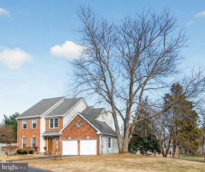 10200 RACQUET CIRCLE