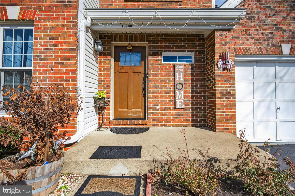 10200 RACQUET CIRCLE