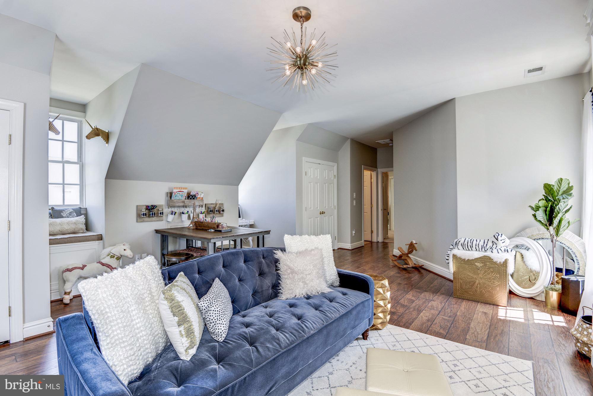 BELMONT GREENE - Residential