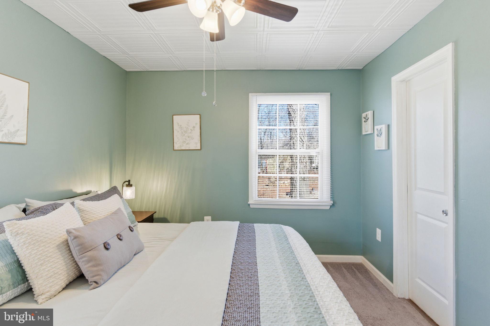 KEYES FERRY ACRES - Residential