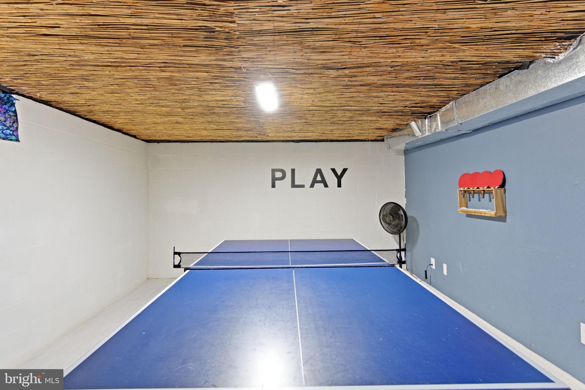 KEYES FERRY ACRES - Residential