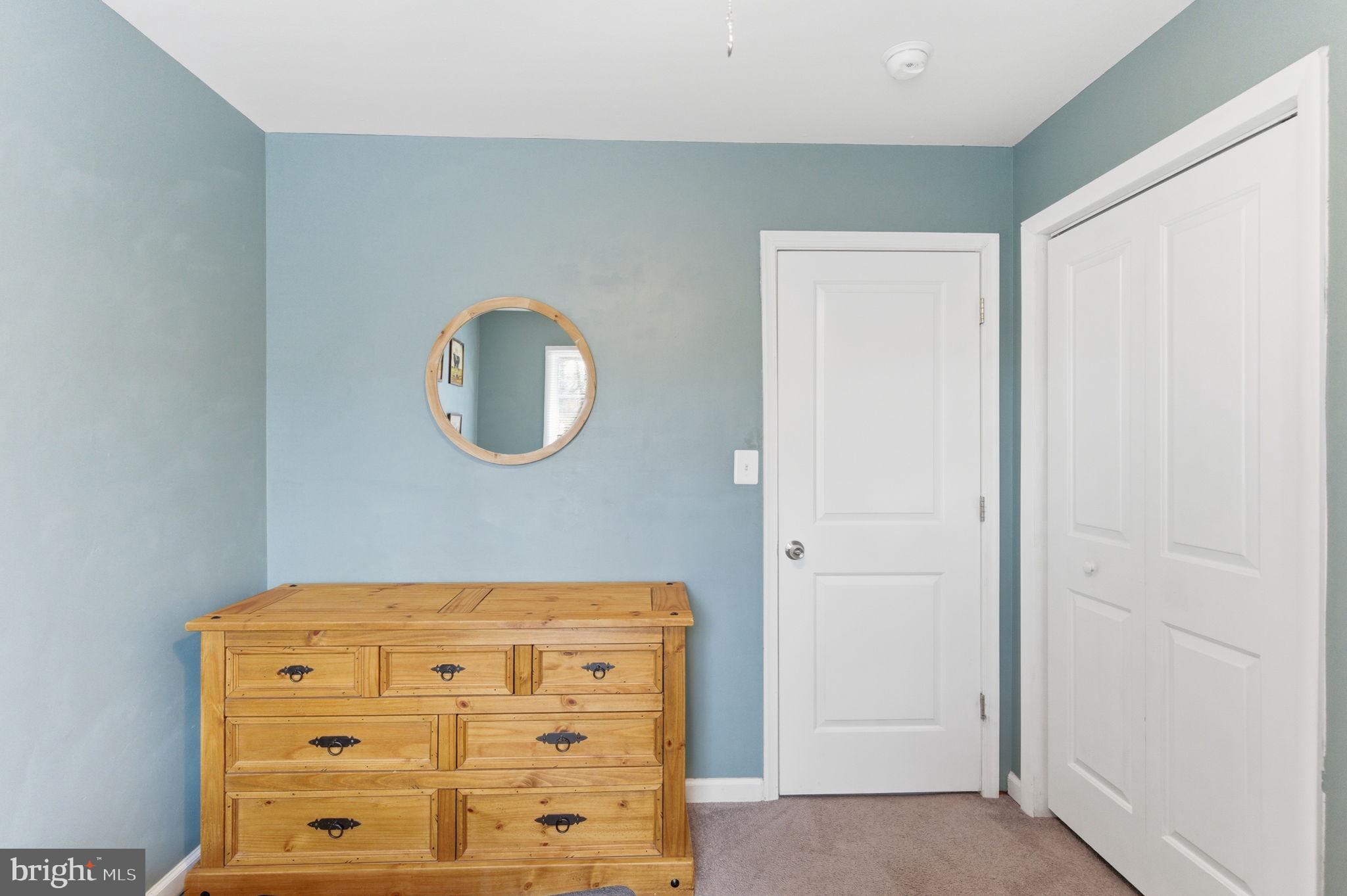 KEYES FERRY ACRES - Residential