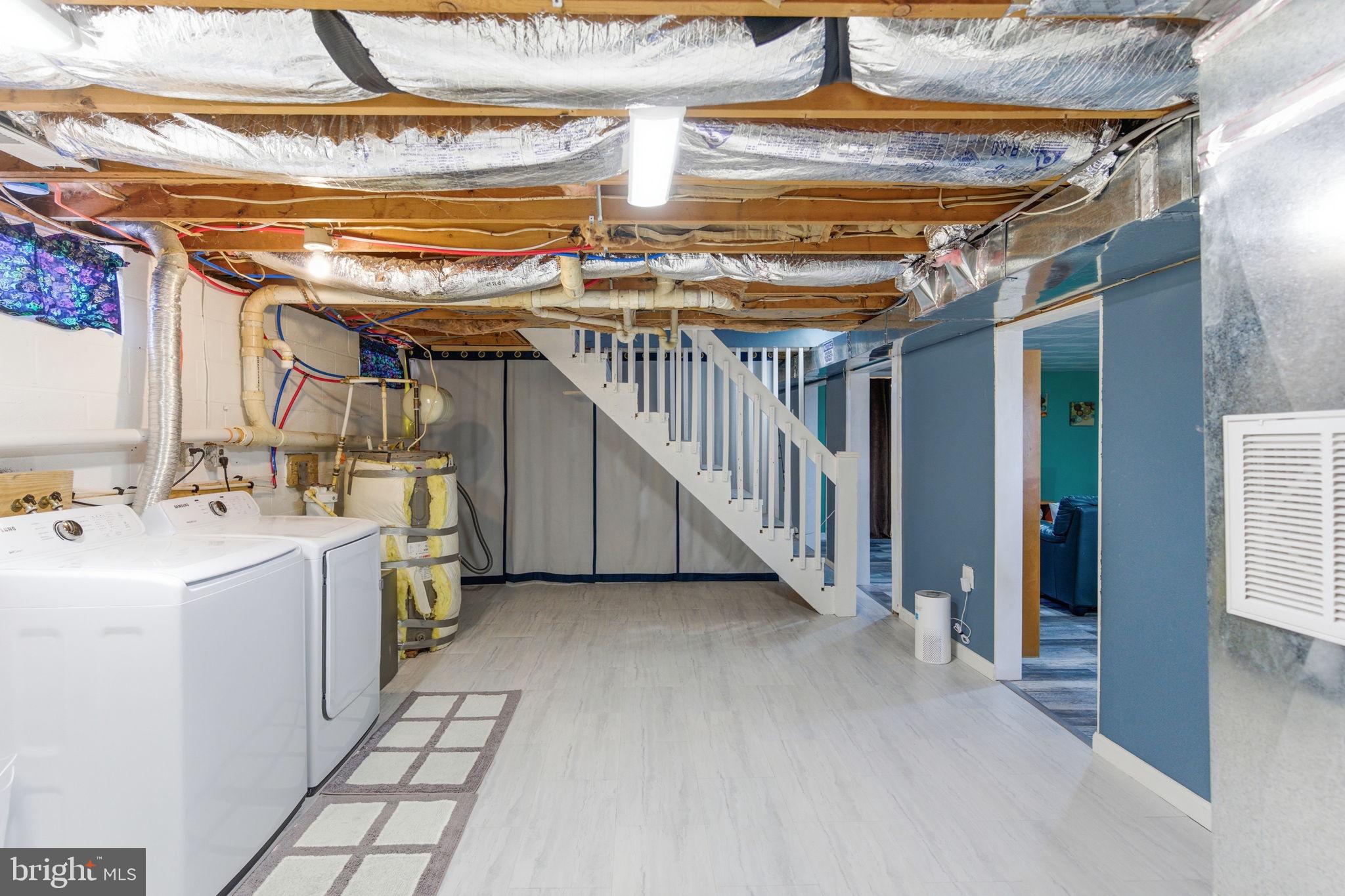 KEYES FERRY ACRES - Residential