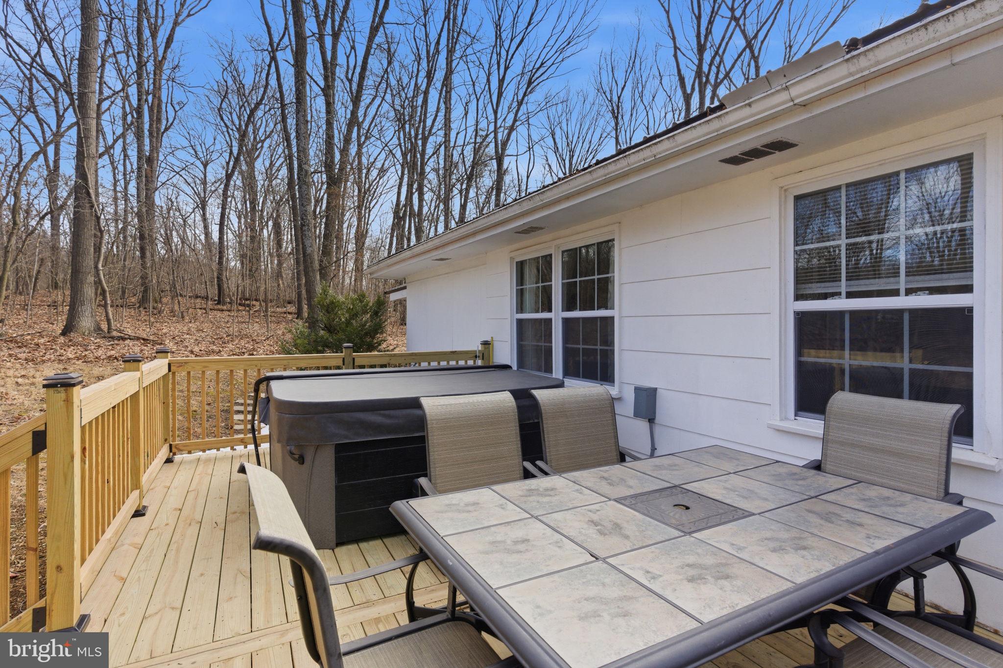 KEYES FERRY ACRES - Residential