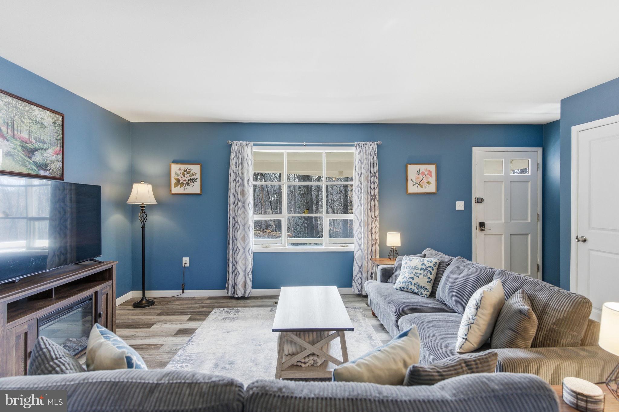 KEYES FERRY ACRES - Residential