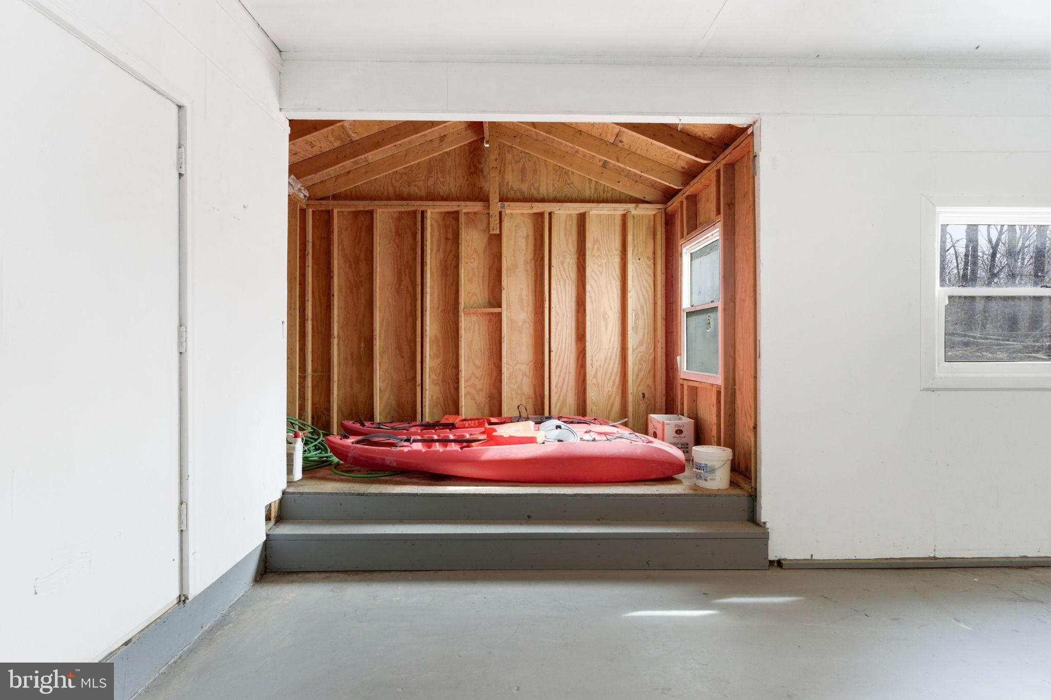 KEYES FERRY ACRES - Residential