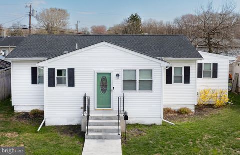 Photo of 329 Wilson Avenue, CARNEYS POINT, NJ 08069 (MLS # NJSA2018338)