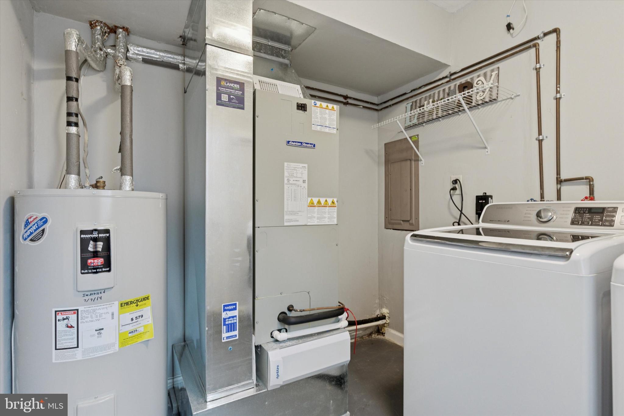 STONEGATE VILLAGE - Residential