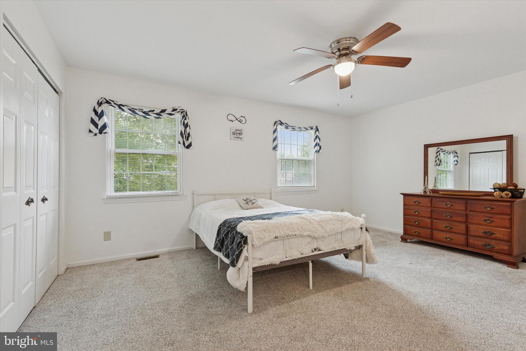 STONEGATE VILLAGE - Residential