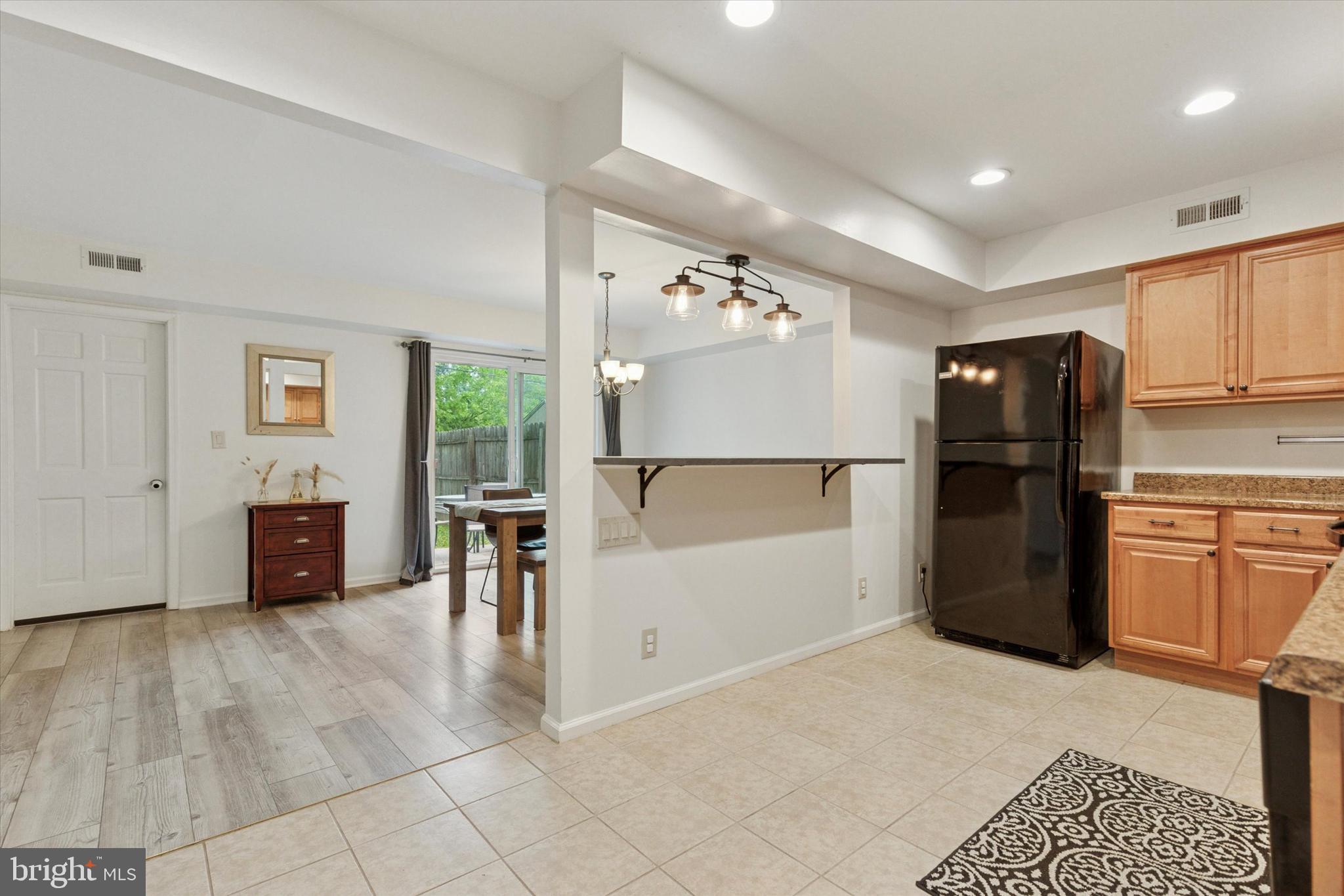 135 STONEGATE VILLAGE