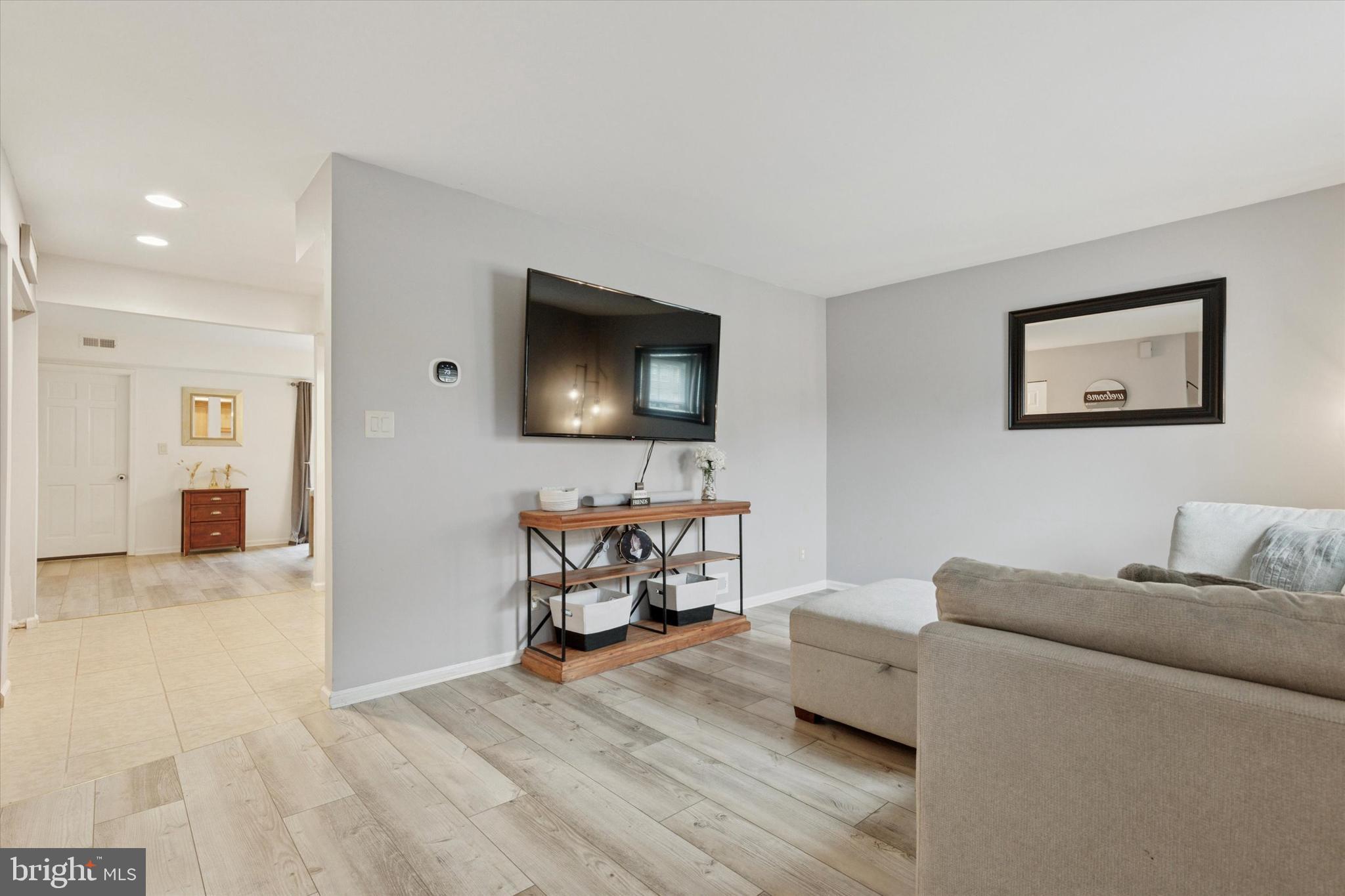 135 STONEGATE VILLAGE