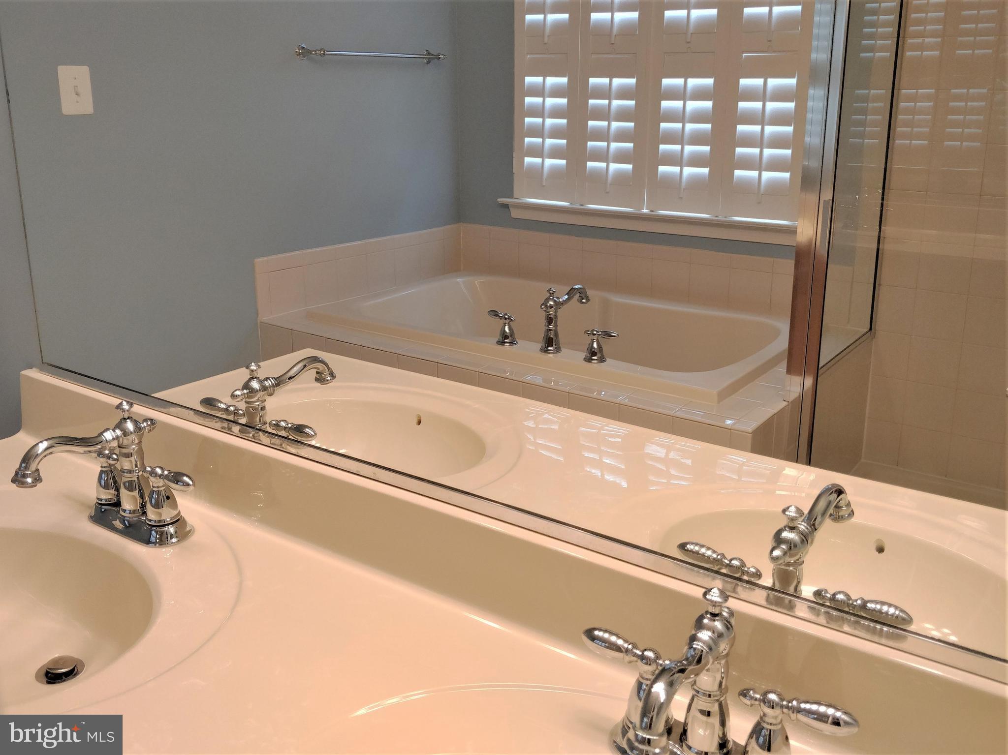 GREENBRIER HILLS - Residential Lease