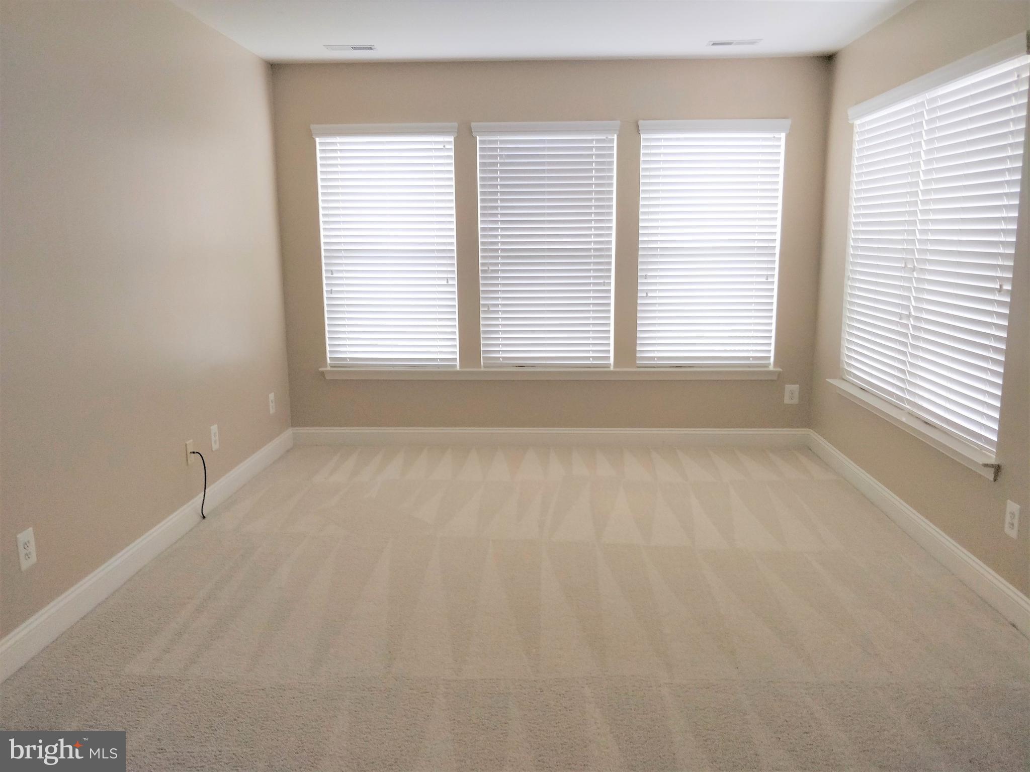 GREENBRIER HILLS - Residential Lease