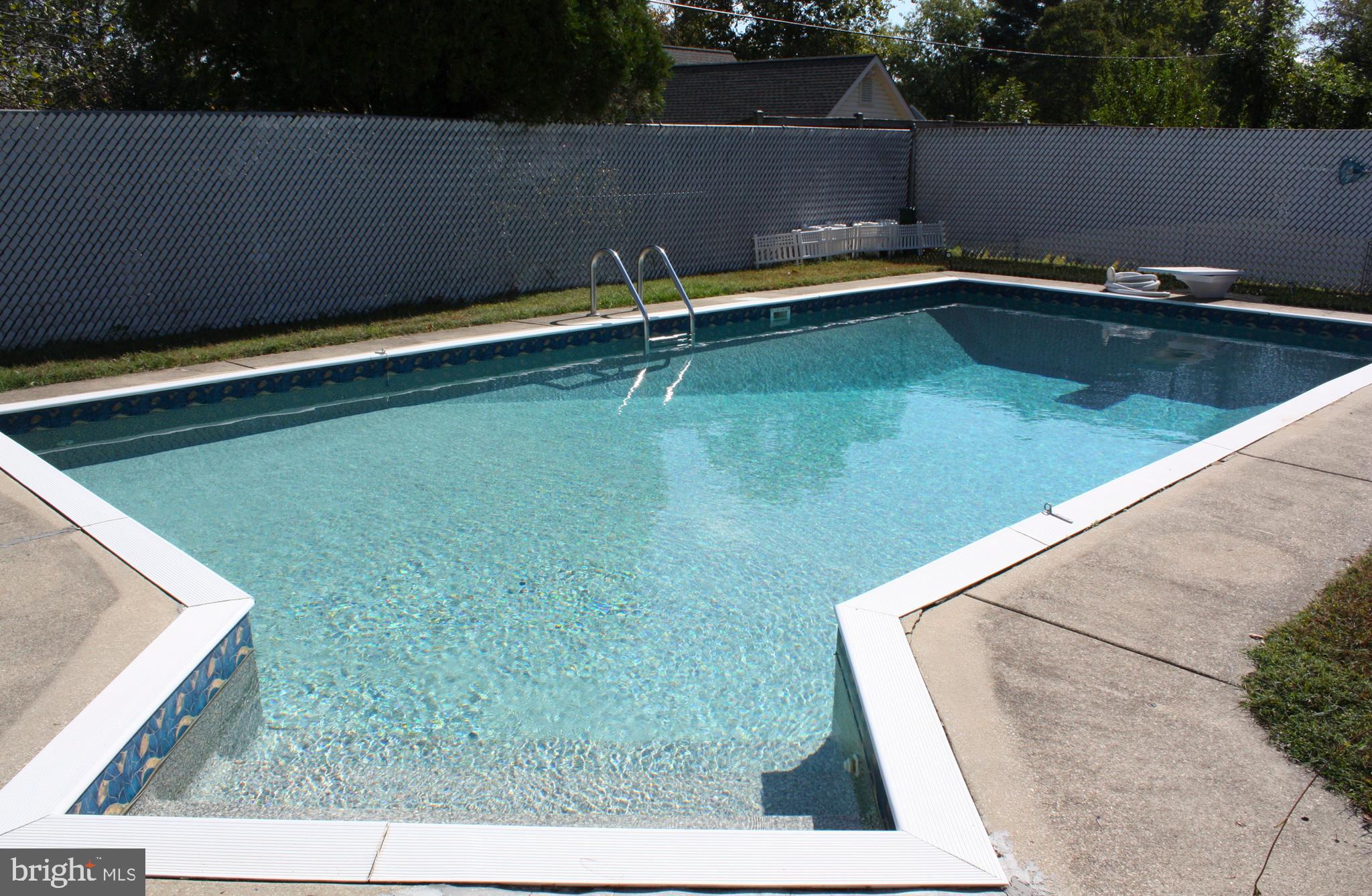 MEADOWBROOK AT BELAIR - Residential