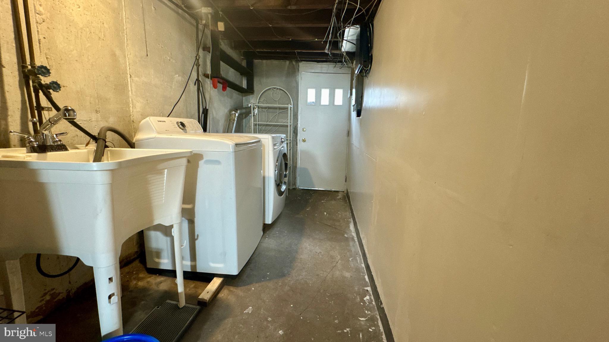 TACONY - Residential Lease