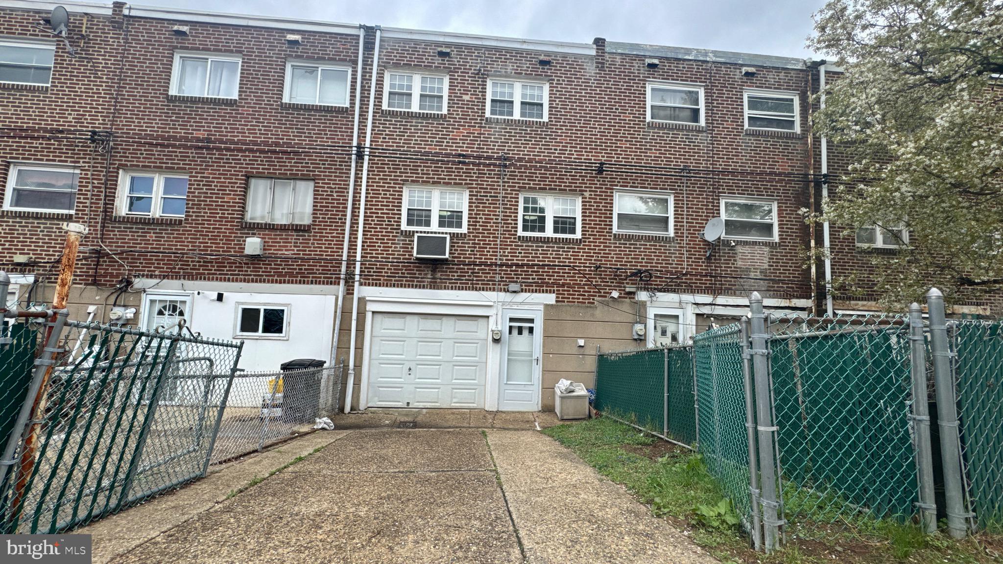 TACONY - Residential Lease