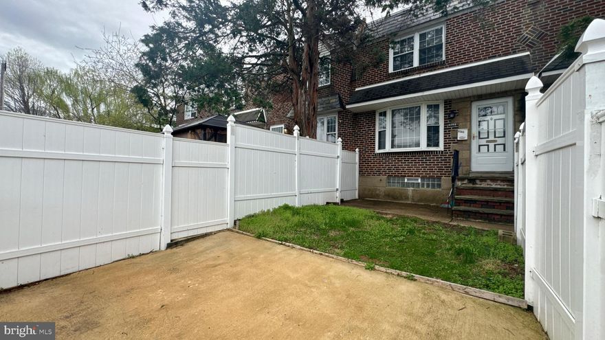 Wonderful Opportunity! Enjoy both a fenced front and rear yard—perfect for relaxing or entertaining. Private driveway parking is available in the back. Inside, you’ll find a bright and inviting layout with a spacious living room, dining area, and kitchen. The upper level features three  bedrooms and a full bath.
Need extra space? The full basement is clean, open, and ready for storage, hobbies, or a cozy entertainment area. Washer and dryer are included in the basement for your convenience.