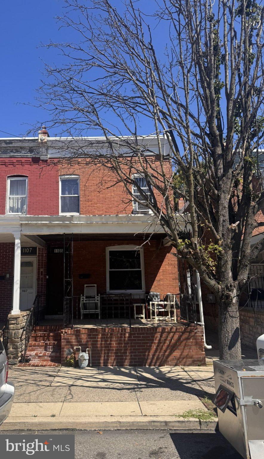 1105 MADISON STREET